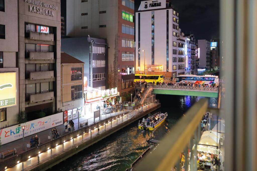 道頓堀民泊31＆Mini浮世絵美術館、道頓堀心斎橋真ん中、家族旅行、Family Trip Osaka Apartment Екстериор снимка